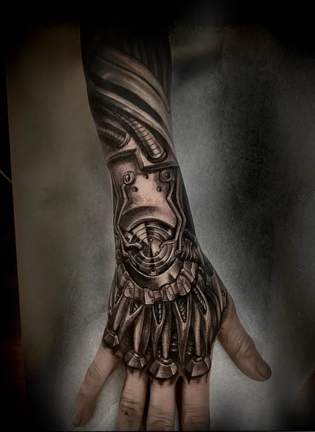 black and grey tattoo, hand tattoo, biomeschanik tattoo, finger tattoo, bremen tattoo, tattoo bremen, realistisches tattoo